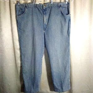 Wrangler Rugged Wear Lightwash Jeans Relaxed Straight with Lower Rise 54…